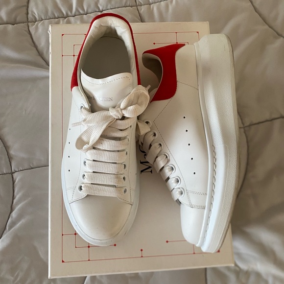 Alexander McQueen Sneakers - Picture 1 of 6